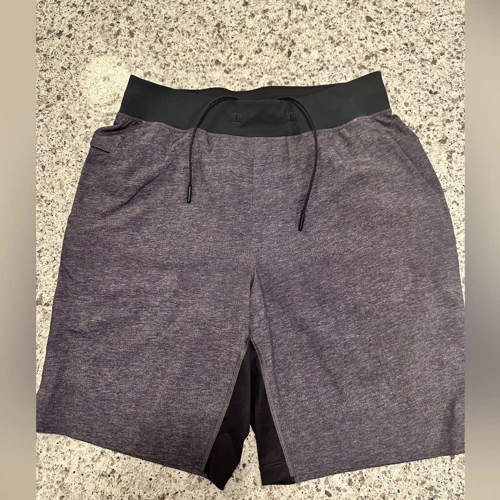 Lululemon T.H.E. Men’s Shorts Size M